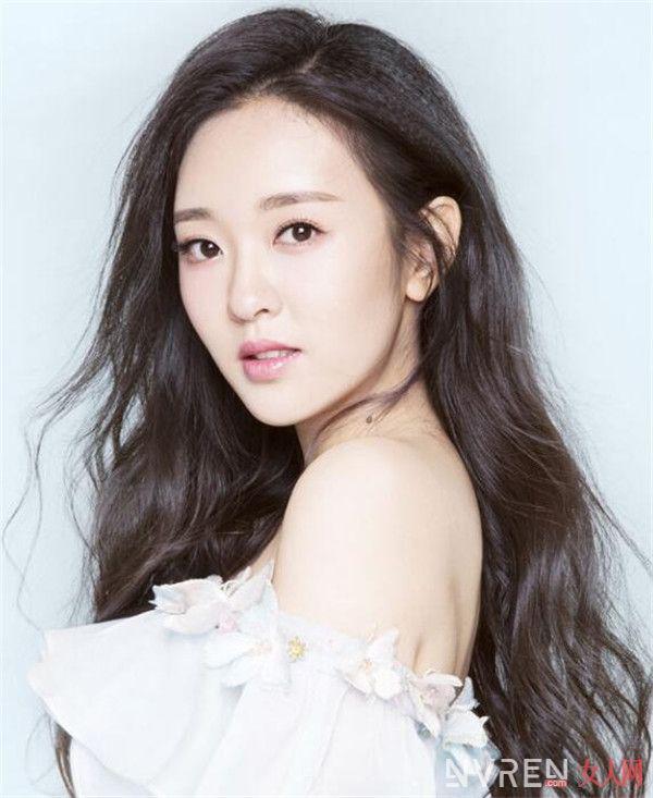 刘泳希是千指大人吗?刘泳希真的会弹古筝吗