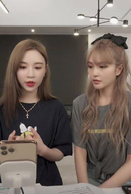 周扬青卸妆后的真实素颜颜值照片(周扬青整容前照片)