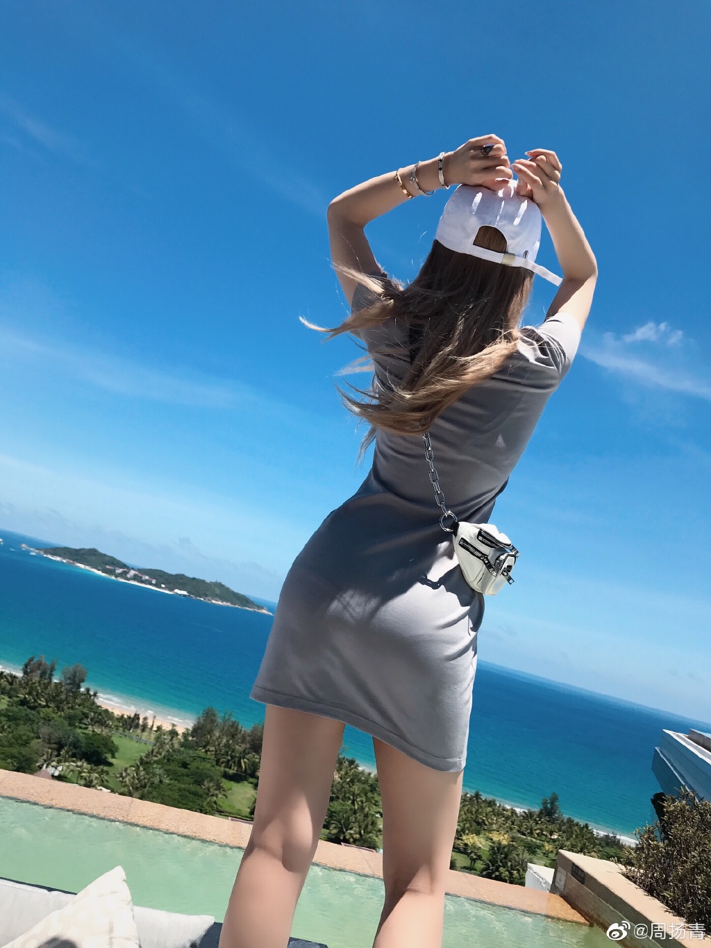 周扬青卸妆后的真实素颜颜值照片(周扬青整容前照片)