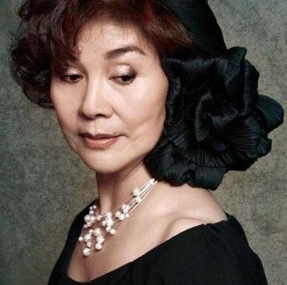 归亚蕾琼瑶的女儿吗？归亚蕾是不是同性恋