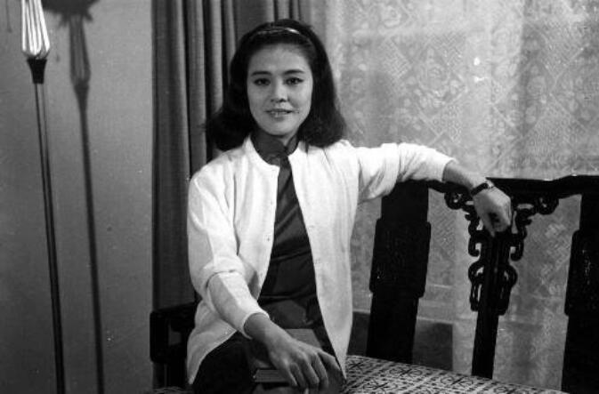 归亚蕾双眼皮是割的吗 归亚蕾双眼皮是割的吗