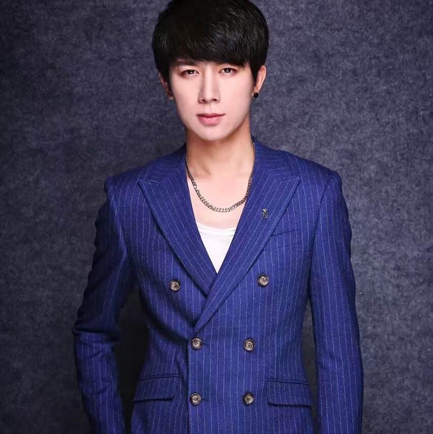 李明霖的女朋友是谁?李明霖为什么叫铁锤哥