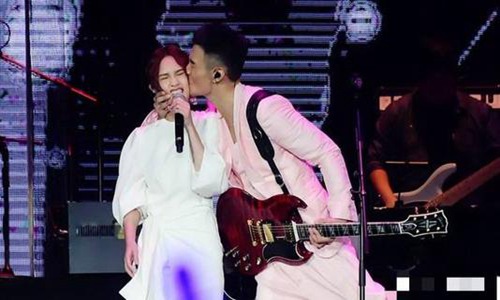 杨丞琳李荣浩怎么认识的(杨丞琳如何认识李荣浩)