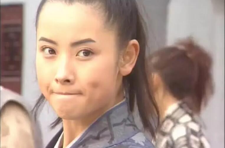 杨明娜和孙莉、曾黎、周海媚撞脸对比照 杨明娜和孙莉、曾黎、周海媚撞脸对比照