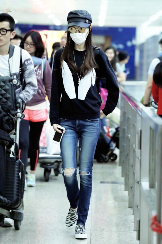 江疏影穿牛仔裤图片(江疏影长裤)