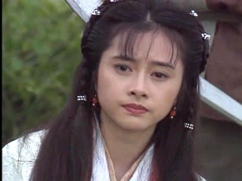 杨明娜和孙莉、曾黎、周海媚撞脸对比照 杨明娜和孙莉、曾黎、周海媚撞脸对比照