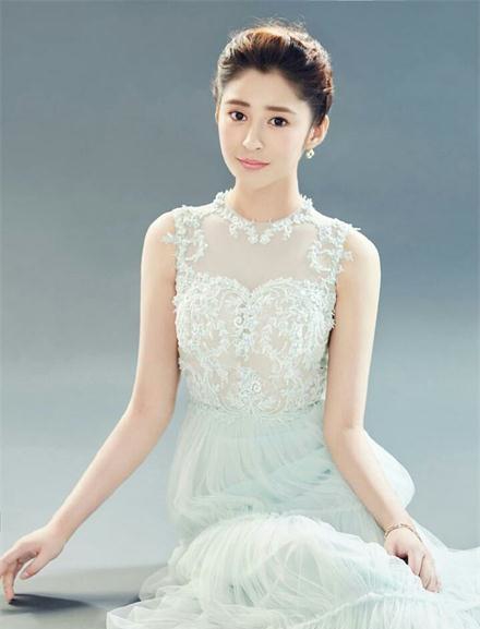 李心艾整容前后对比图(李心艾脸型)