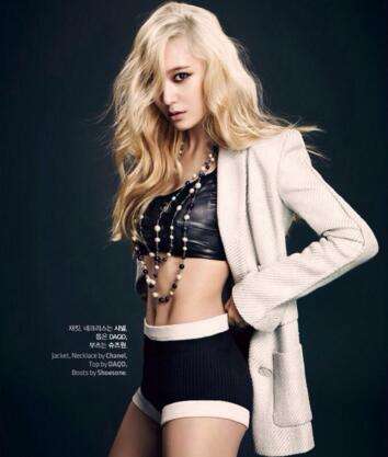 郑秀晶腹肌是怎么练的?郑秀晶为什么囧晶站(郑秀晶腹肌是天生)