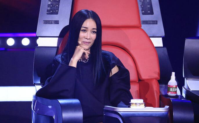 万妮达为什么选择那英？万妮达现在干什么工