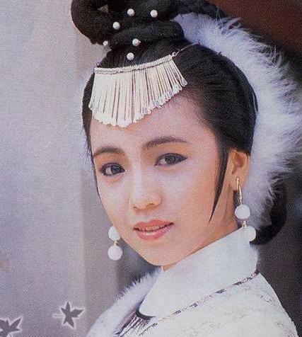 邓萃雯年轻时的照片组图(邓萃雯最美照片) 邓萃雯年轻时的照片组图(邓萃雯最美照片)