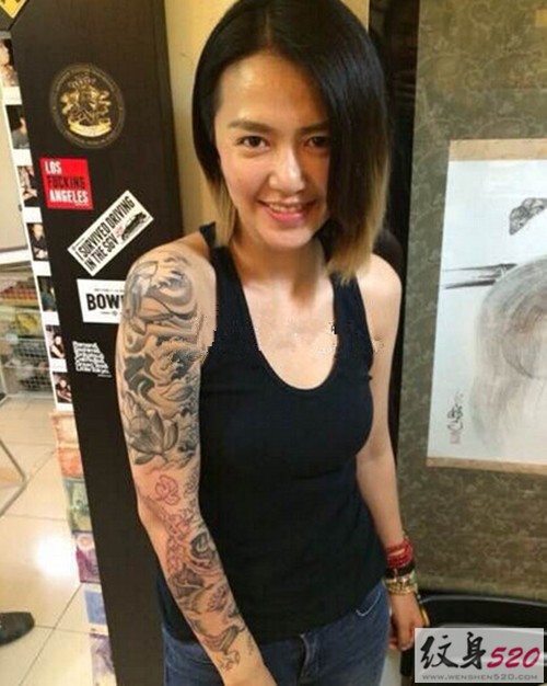 谭维维是哪一届的超女？谭维维纹身花臂是什(谭维维出道时的超女)