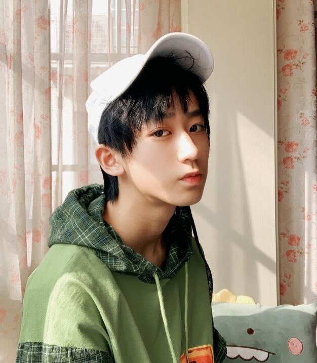 池忆是几几年出生的多大了(池忆是哪里人)