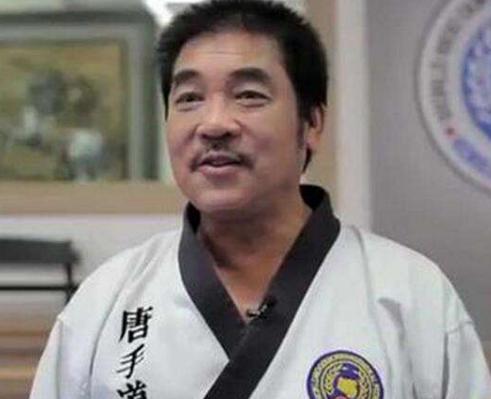 黄正利的腿法腿功是不是很厉害(一代腿法宗师黄正利) 黄正利的腿法腿功是不是很厉害(一代腿法宗师黄正利)