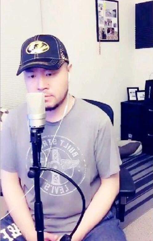 抖音虎二是专业歌手吗(抖音唱歌的二虎)