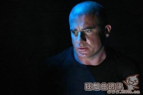 nickiminaj的胸是多大罩杯的？妮