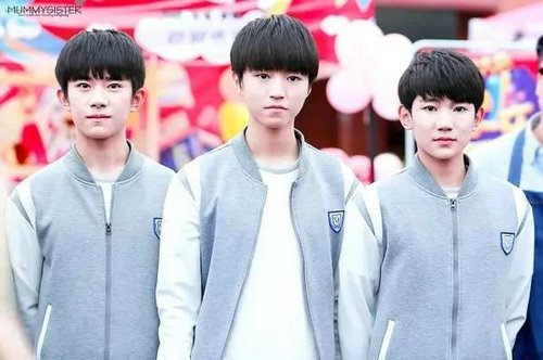 月亮岛中学的棒球队能打进联赛吗？站<me(月亮岛学校棒球场)