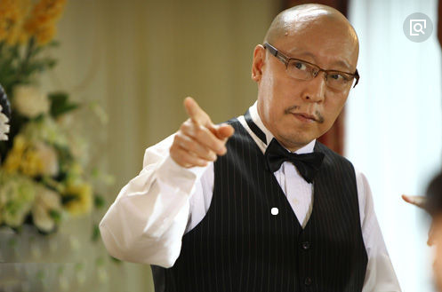 倪大红是倪萍的哥哥吗？倪大红是谁的妹夫站(倪大红和倪萍是什么关系?)