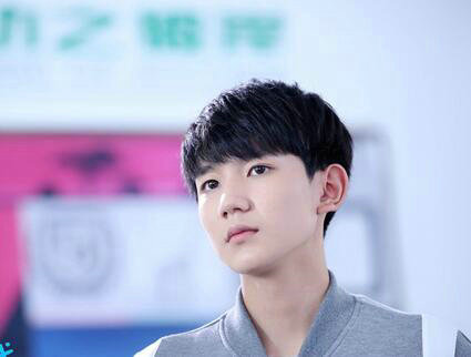 月亮岛中学的棒球队能打进联赛吗？站<me(月亮岛学校棒球场)