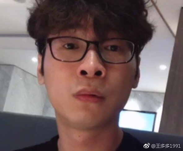 解说王多多是什么学历(王多多还在解说吗)