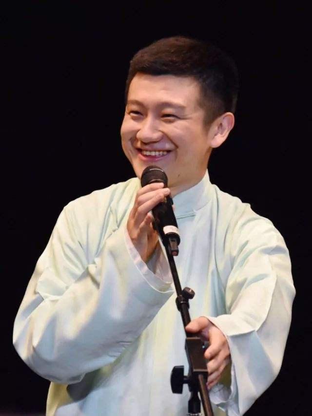 李寅飞跟郭德纲关系如何为何退出德云社?他