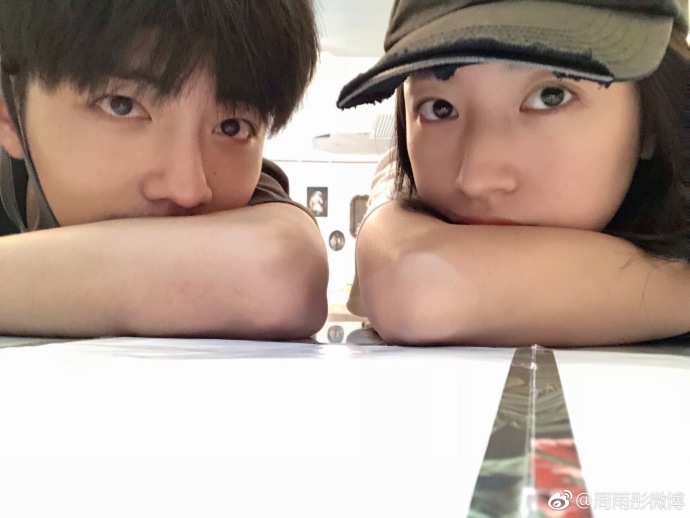 周雨彤是不是腿粗?周雨彤怎么感觉有点胖 周雨彤是不是腿粗?周雨彤怎么感觉有点胖