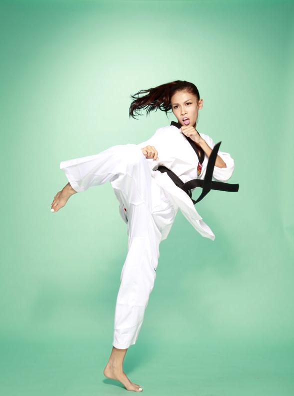 张蓝心为什么退出跆拳道？张蓝心的胸是几罩(张蓝心几岁开始练跆拳道)