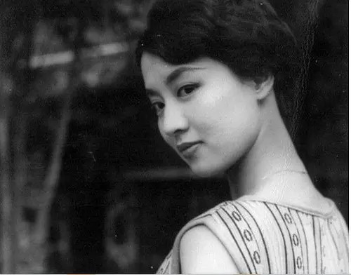 尤敏老年后的照片(尤敏的丈夫)