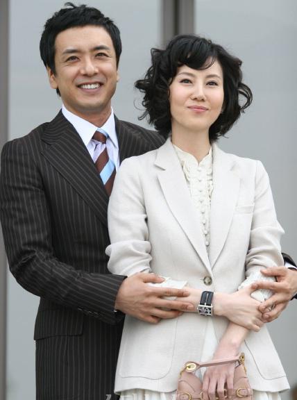 金南珠整容前后对比图(金南珠近照)