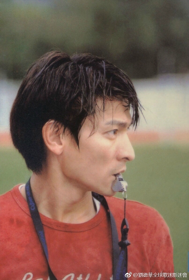 只有谁才能叫刘德华华仔(为什么叫刘华)