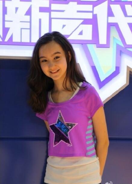 童星香奈儿现在的照片(香奈儿小明星)