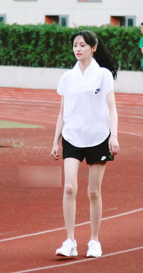 郑爽暴瘦减肥法是什么方法?她绝食20天瘦 郑爽暴瘦减肥法是什么方法?她绝食20天瘦