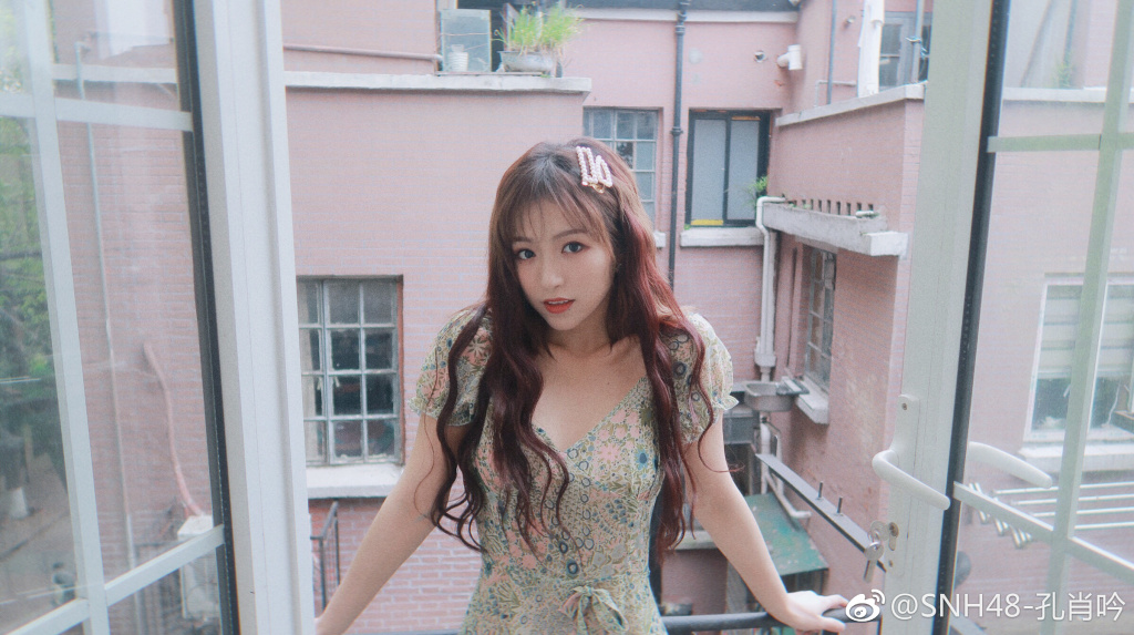 孔肖吟刀疤是什么梗