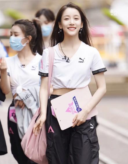 姜贞羽脖子怎么受伤的(姜贞羽哪里有伤) 姜贞羽脖子怎么受伤的(姜贞羽哪里有伤)