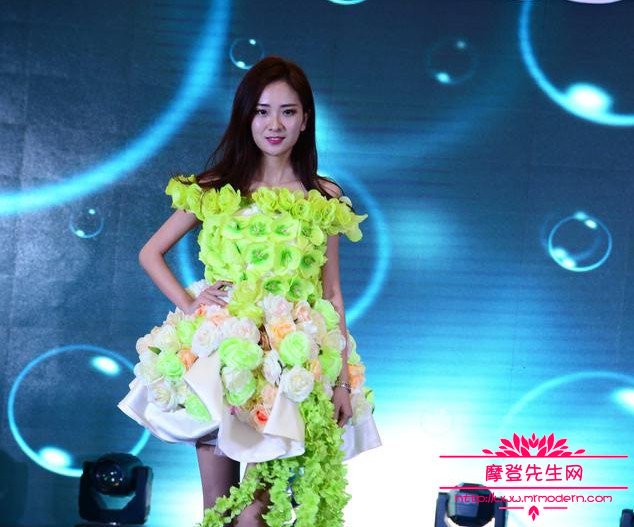 假杨幂陈丹婷酒后视频截图 假杨幂陈丹婷酒后视频截图