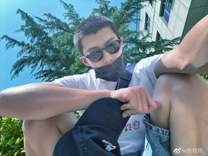 胡冰卿张铭恩徐璐事件前因后果(张铭恩胡冰卿恋情疑曝光)