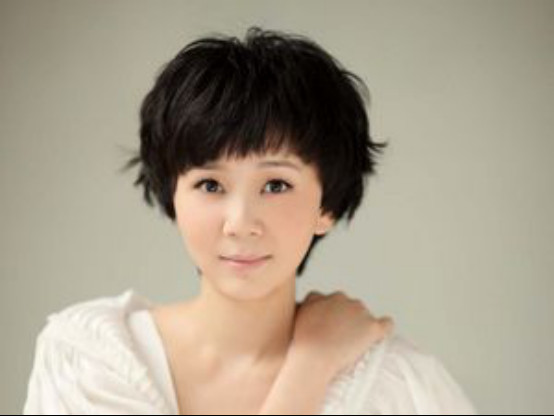 王一楠和冯绍峰是同学吗(王一楠前男友)