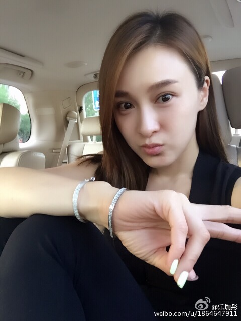乐珈彤是赵薇亲妹妹是误传