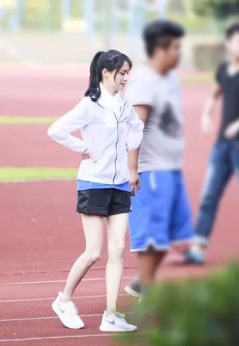 郑爽暴瘦减肥法是什么方法?她绝食20天瘦 郑爽暴瘦减肥法是什么方法?她绝食20天瘦