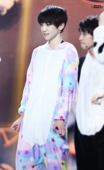 李天泽为什么叫贝贝？李天泽被人叫尾、te