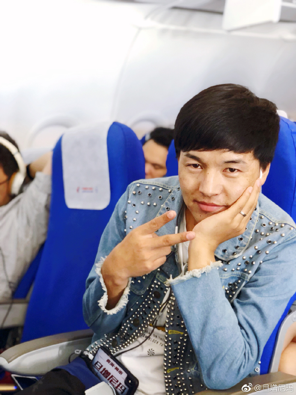 旦增尼玛是哪个学校的老师？他在大学是教音