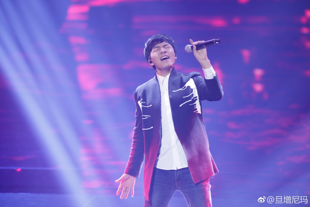 旦增尼玛是哪个学校的老师?他在大学是教音