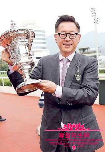 许晋亨为什么拄拐杖(许晋亨没能力吗)