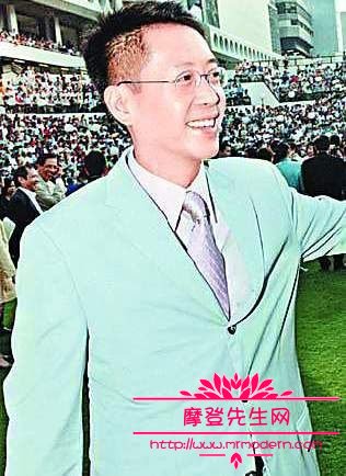 许晋亨为什么拄拐杖(许晋亨没能力吗)