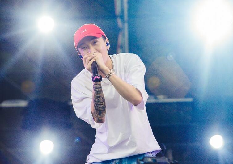 3bangz是富二代吗他为什么这么有钱