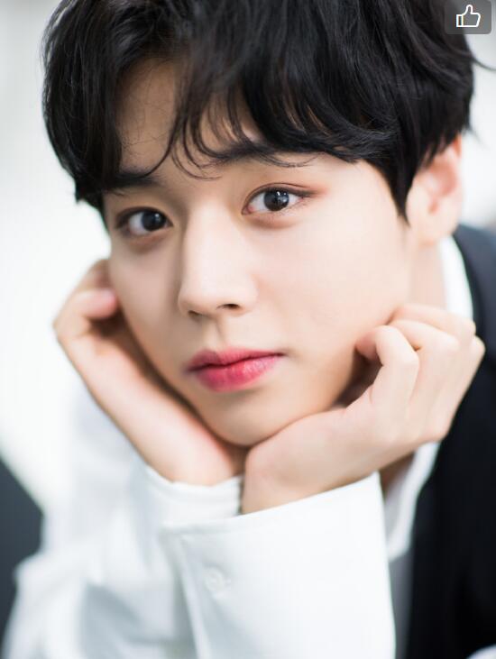 八卦:朴志训为什么叫小眨、啤酒花、五金、