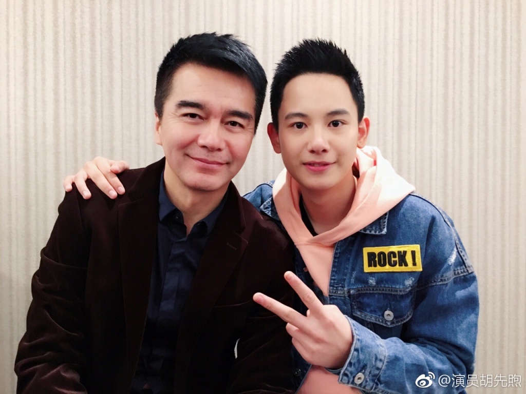 胡先煦是怎么出道的?胡先煦张子枫早恋在一