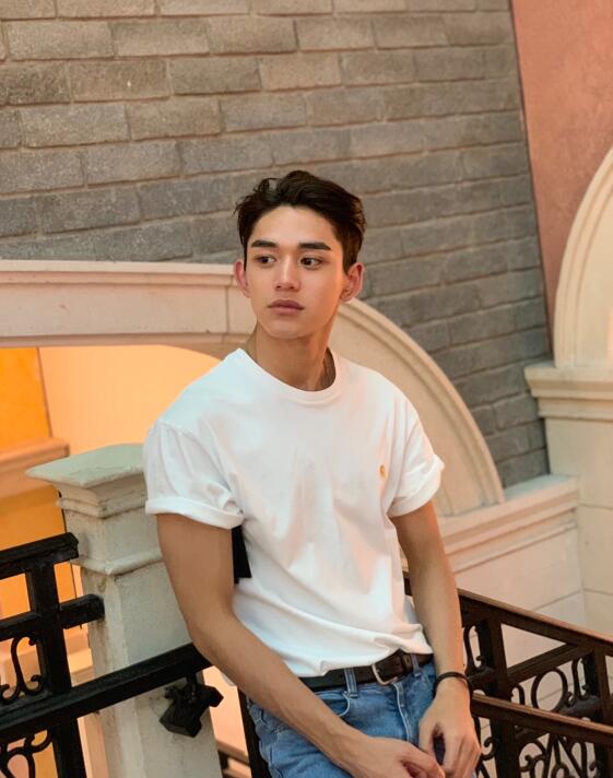 黄旭熙宋雨琦在恋爱真假(黄旭熙和宋雨琦是男女朋友吗)