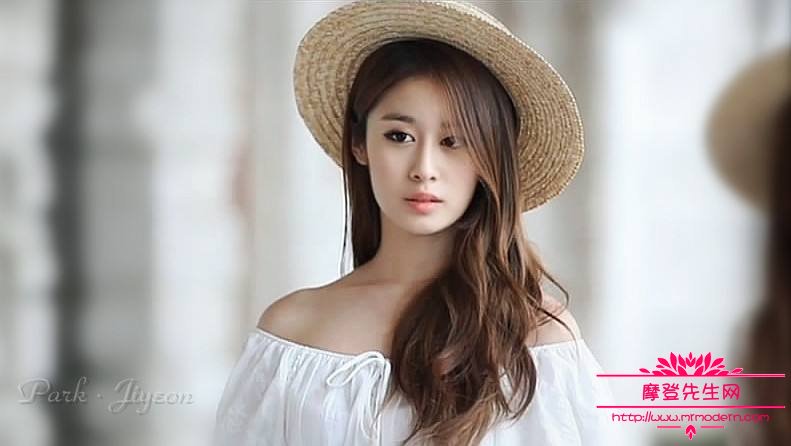 朴智妍为啥叫提裤狂魔？朴智妍拒绝王思聪求(朴智妍提裤子)