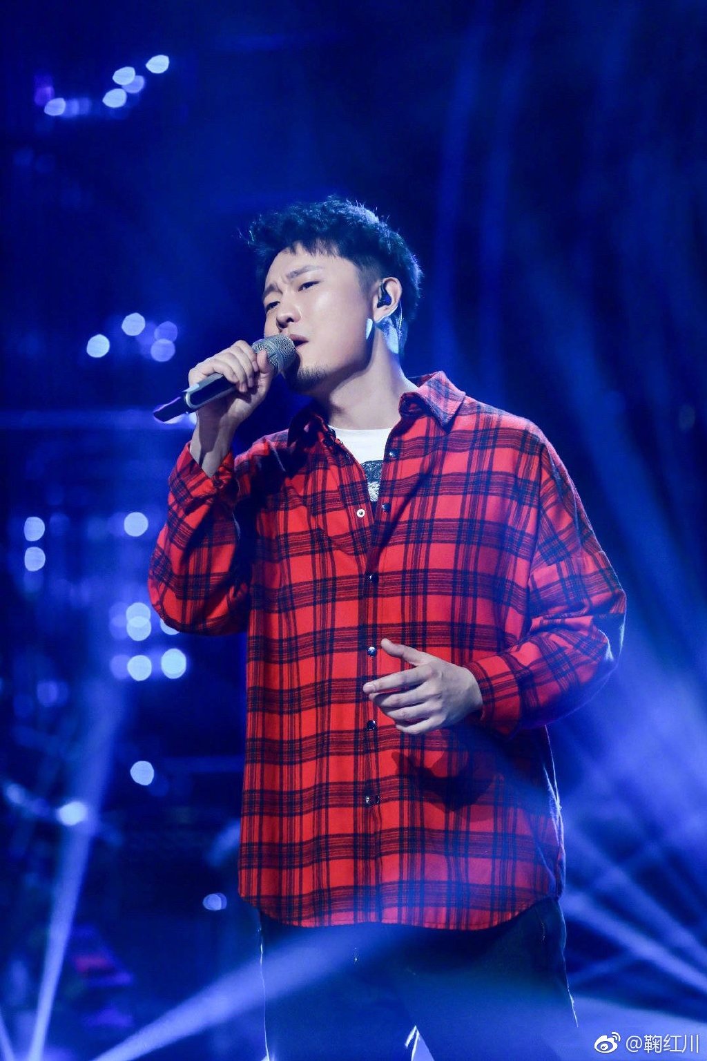 鞠红川是男高音还是男中音(中国男高音王川)