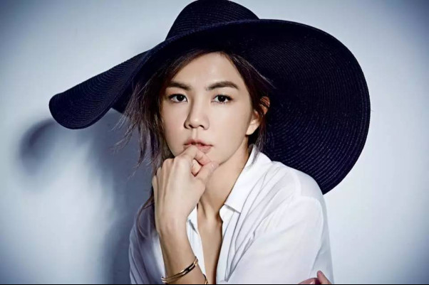 吴青峰和ella合唱的歌叫什么？吴青峰是